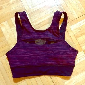 Lululemon cute sports bra, never worn